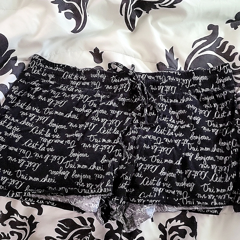 Womens pajama boxer shorts.